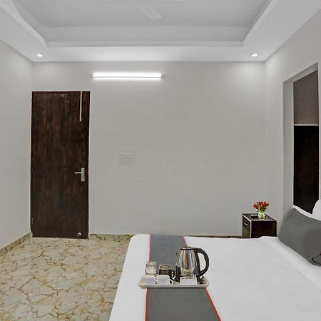 Hotel Collection O The Royal Fern Farrukhnagar Exterior foto