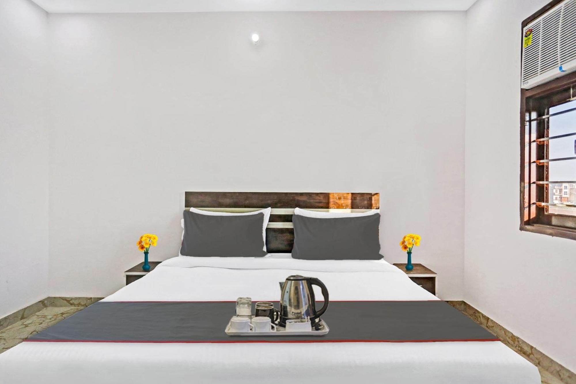 Hotel Collection O The Royal Fern Farrukhnagar Exterior foto