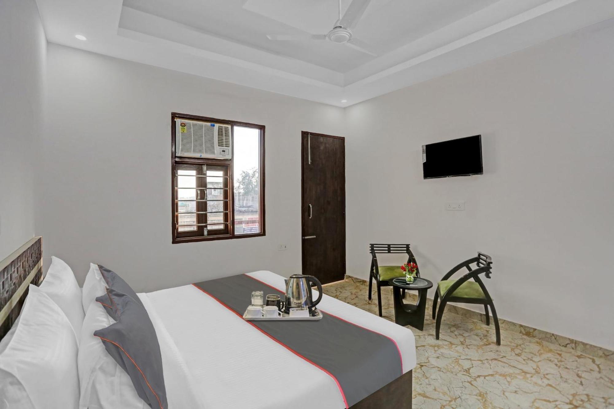 Hotel Collection O The Royal Fern Farrukhnagar Exterior foto